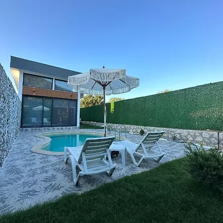 Villa Mukohome *