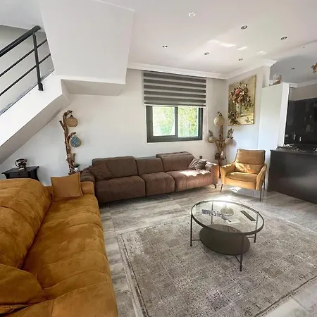 Mukohome Villa *